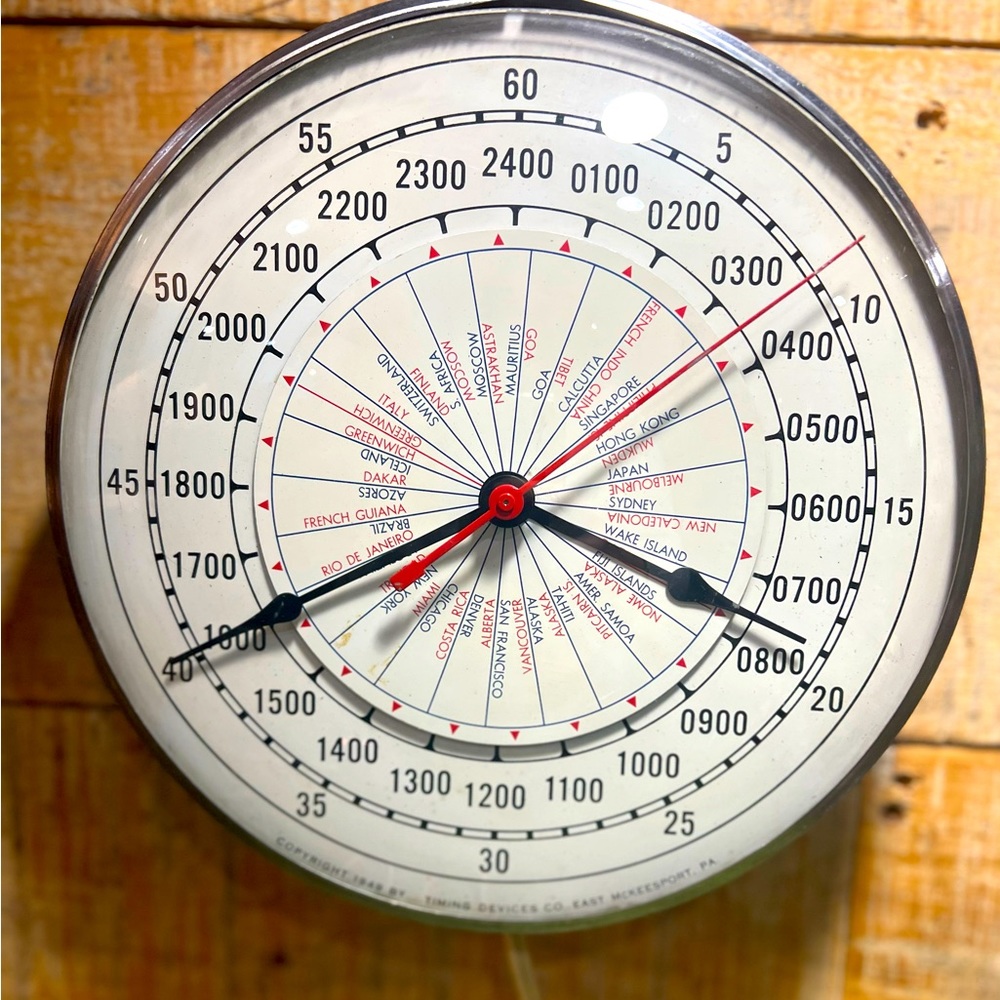 Vintage World/Military (2400) Clock Copyright 1949